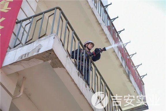 多图直击！场景震撼！带你感受训练场上的“热辣滚烫”