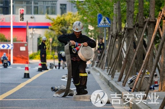 多图直击！场景震撼！带你感受训练场上的“热辣滚烫”