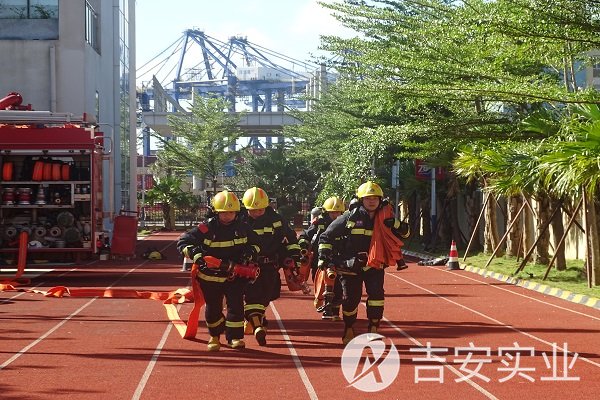 洋浦消防扎实开展高层建筑火灾扑救整建制训
